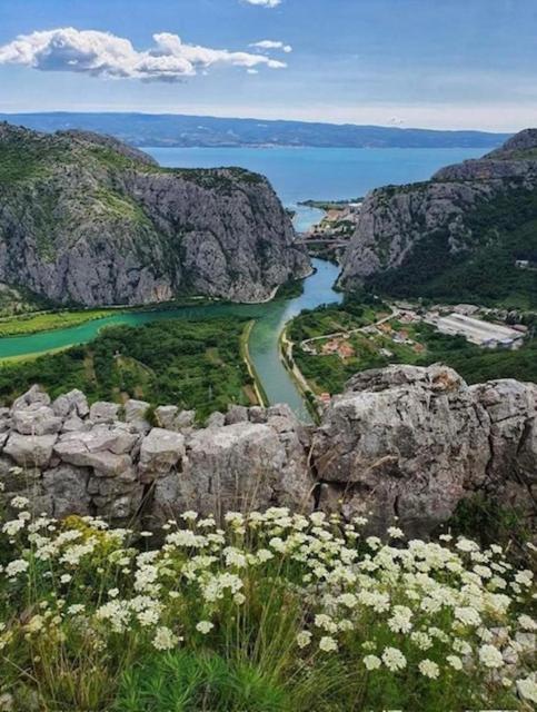 Apartment Ines Omiš Εξωτερικό φωτογραφία