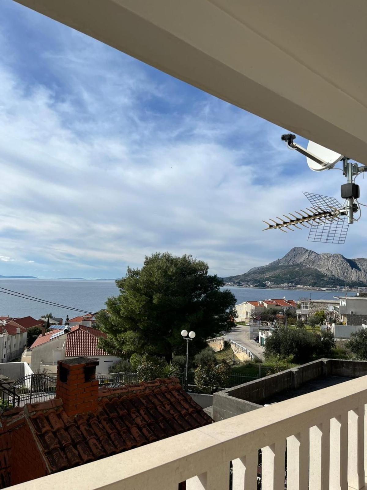 Apartment Ines Omiš Εξωτερικό φωτογραφία